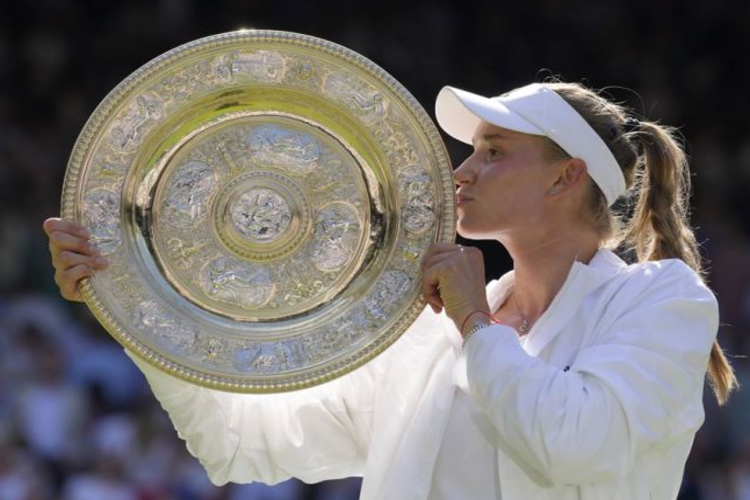 Elena Rybakina คว้าแชมป์หญิง Wimbledon สำหรับสแลมที่ 1